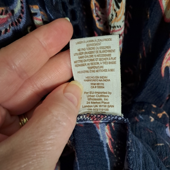 Rare Free People Just The Two of Us Tunic Blue Paisley Crotchet Mini - Picture 11 of 16